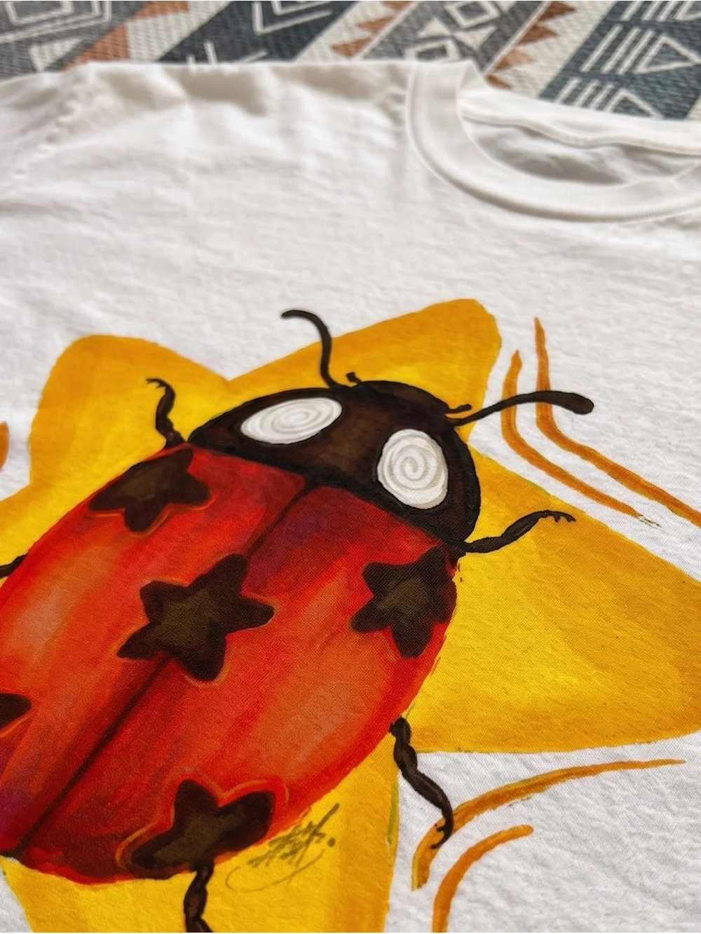 Ladybug White Graphic Tee | Gildan Unisex Heavy Cotton T-Shirt - Picture 2 of 2